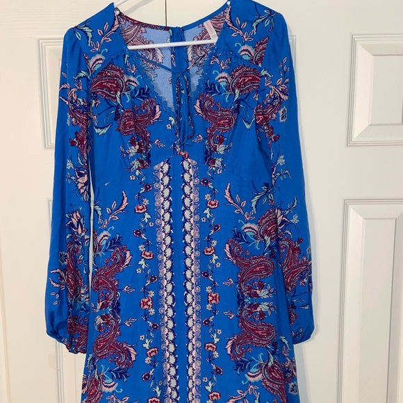 Long-Sleeve Blue Dress - Picture 1 of 3